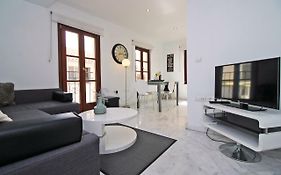 Del Parque Flats - Tribuna